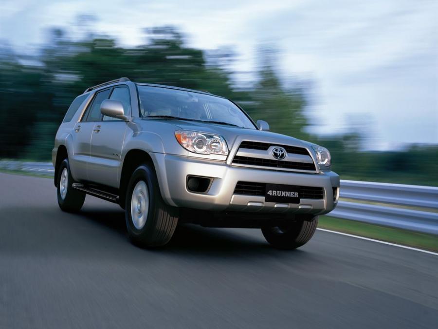  Toyota 4Runner 2005 года  (фото 16 из 21)